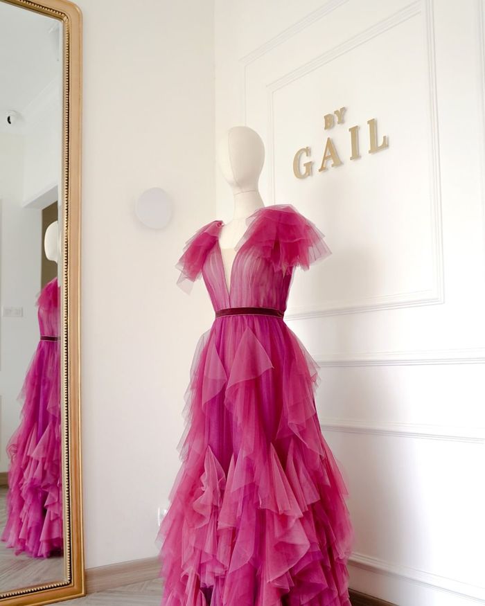 Dress yang dikenakan oleh Amanda Manopo dan Tissa Biani.