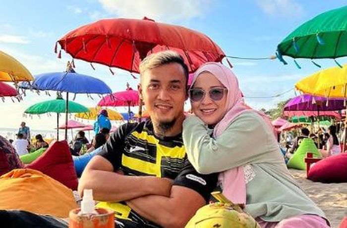 Okie Agustina dan Gunawan Dwi Cahyo makin romantis.