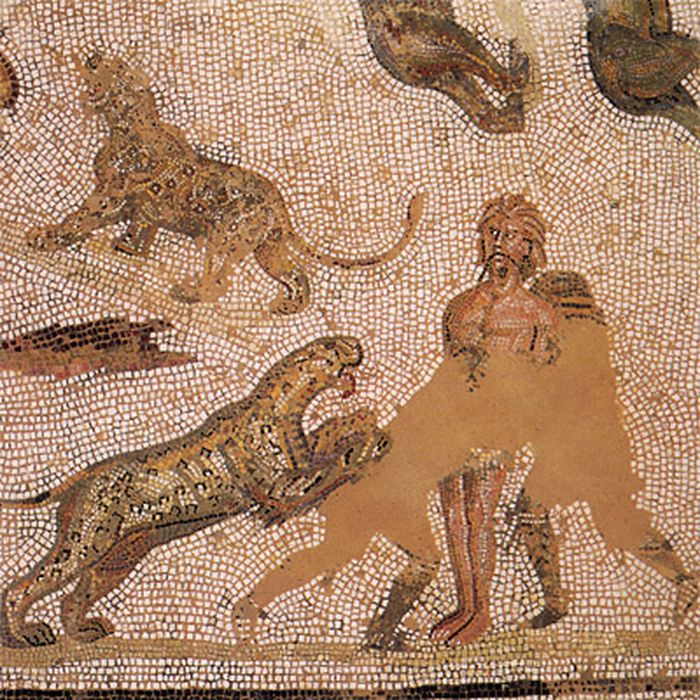 Damnatio ad bestias, eksekusi mati dengan dicabik-cabik oleh binatang buas.
