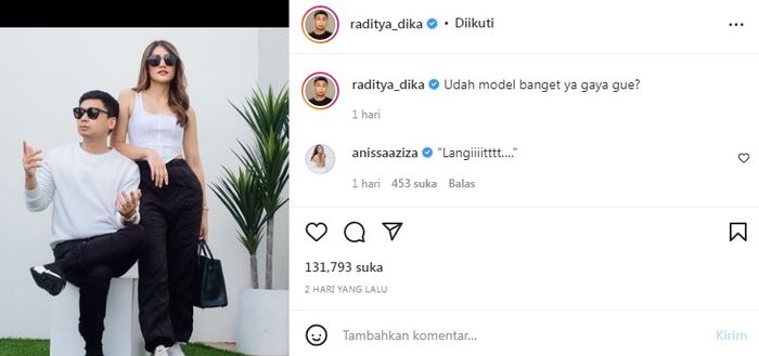 Raditya Dika dan Anissa Aziza tampil keren bak model 