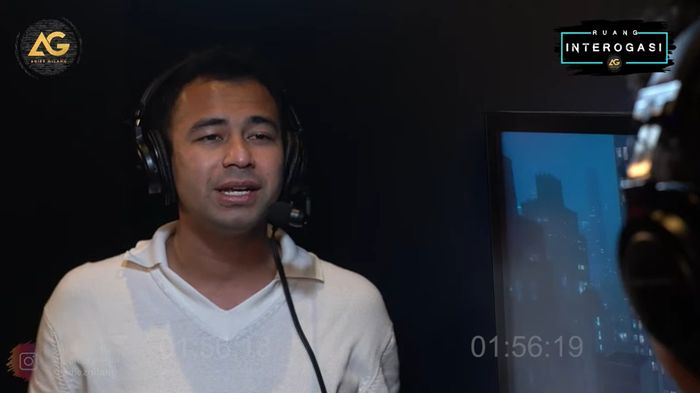  Raffi Ahmad saat diintrogasi oleh Gilang Dirga. 