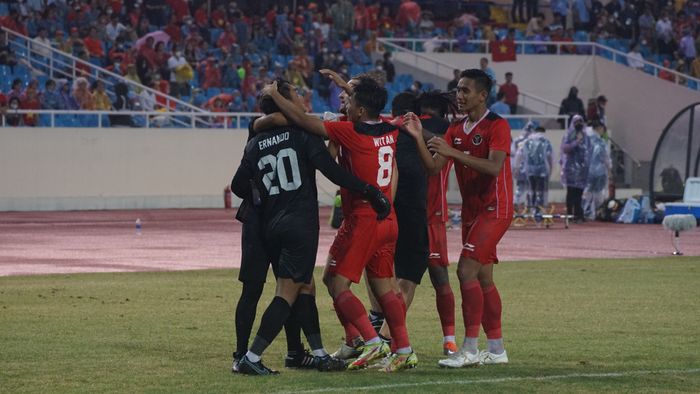 Timnas Indonesia U-23 memenangi babak adu penalti atas Malaysia (22/5/2022). 