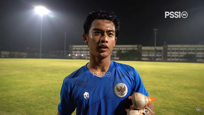 Pratama Arhan saat mengikuti latihan bersama timnas Indonesia di Stadion SIdolig, Bandung, Senin (30/5/2022).