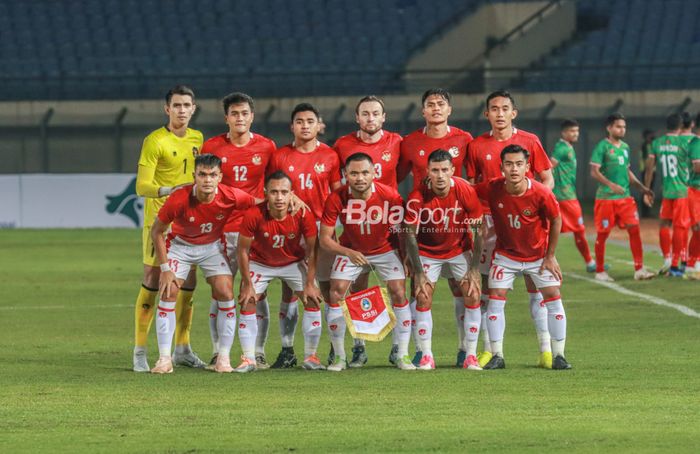 Skuad Timnas Indonesia (skuat timnas Indonesia) saat menghadapi Bangladesh dalam laga FIFA Matchday, di Stadion Si Jalak Harupat, Soreang, Kabupaten Bandung, Jawa Barat, Rabu (1/6/2022).