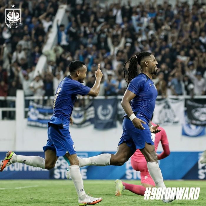Carlos Fortes merayakan gol kemenangan  PSIS Semarang pada laga uji coba lawan Arema FC pada Sabtu (4/6/2022) di Stadion Jatidiri, Semarang