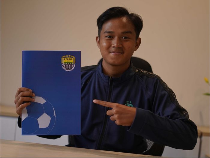 Pemain baru Persib Bandung, Robi Darwis.