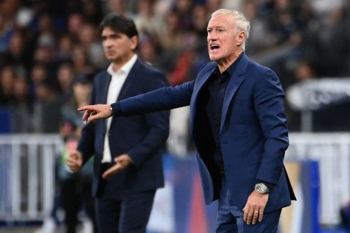 Ekspresi pelatih timnas Prancis, Didier Deschamps, dalam laga Liga A Grup 1 UEFA Nations League di Stadion Stade de France, Senin (13/6/2022).