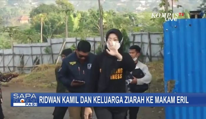 Ridwan Kamil dan Atalia Praratya ziarah ke makam Eril pada Selasa (14/6/2022) pagi.