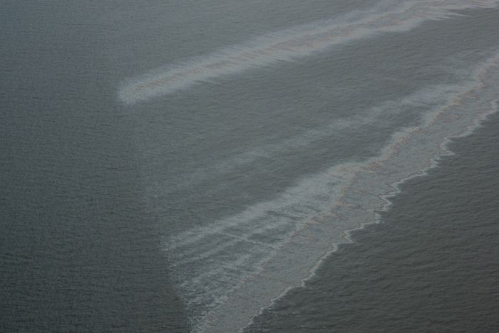 Tumpahan minyak laut di lepas pantai Louisiana.