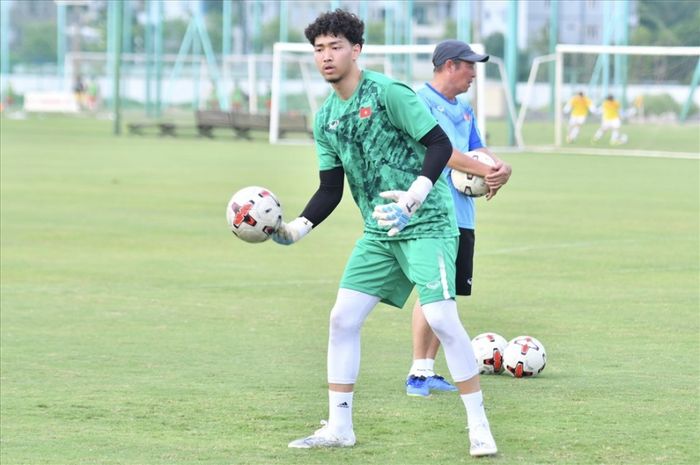 Kiper timnas U-19 Vietnam, Tran Duy Thanh.