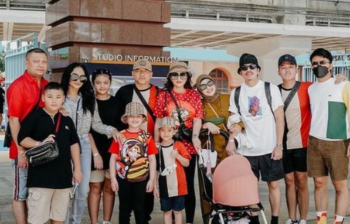Keluarga Ashanty-Anang dan KD-Raul Lemos liburan bareng