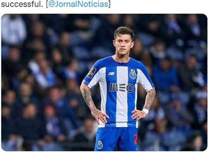 Gelandang FC Porto, Otavio.