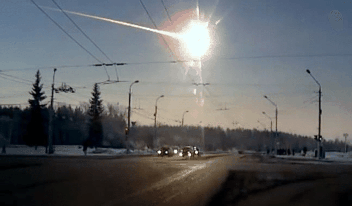 Meteor Chelyabinsk di langit Rusia 9 tahun lalu.