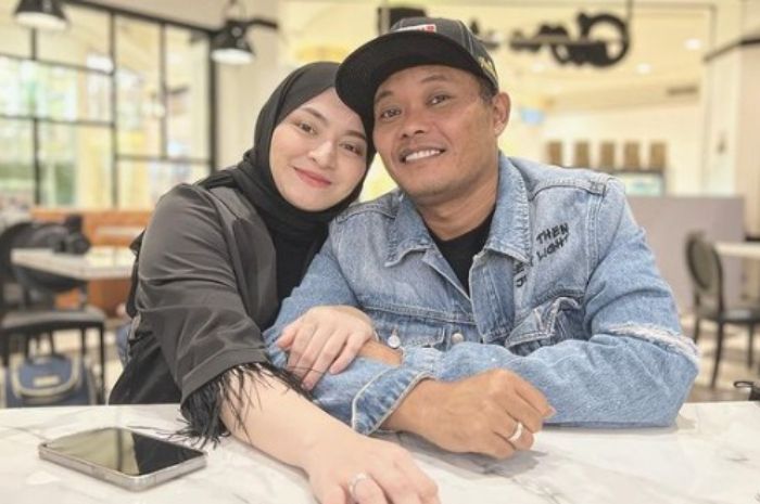 Nathalie Holscher dan Sule.