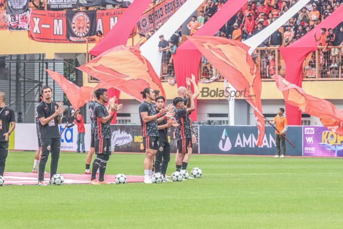 Suasana Launching Skuad Persija Jakarta di Stadion Wibawa Mukti, Cikarang, Jawa Barat, 16 Juli 2022
