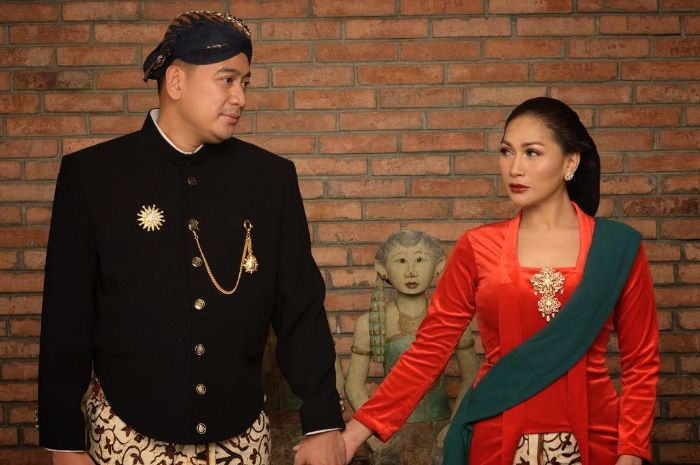 Brotoseno dan Tata Janeeta