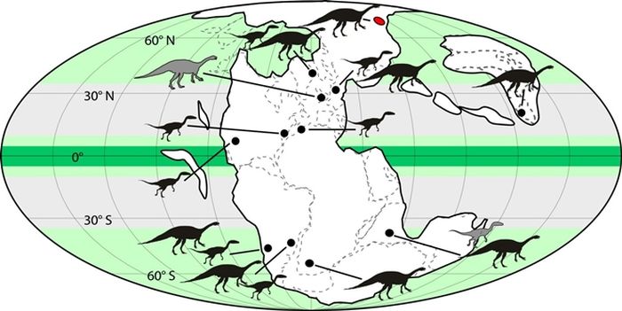 Superbenua Pangea 202 juta tahun yang lalu, tak lama sebelum Kepunahan Trias-Jurassic. Bukti dinosaurus awal telah ditemukan di daerah yang ditunjukkan; sebagian besar spesies terbatas pada garis lintang tinggi, dan beberapa spesies yang lebih dekat ke daerah tropis cenderung lebih kecil. Daerah merah di atas adalah Cekungan Junggar, sekarang di barat laut Cina.