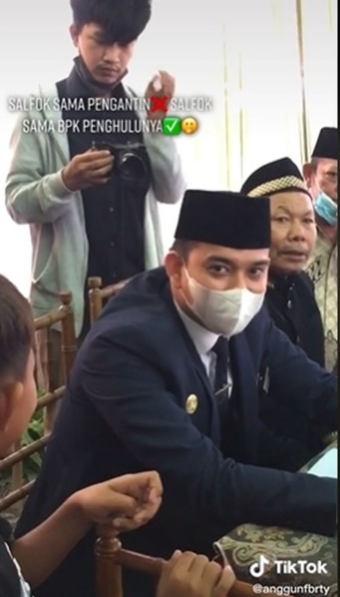 Unggahan video dalam akun TikTok @anggunfbrty. 