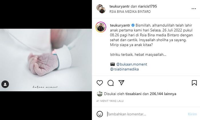 Ria Ricis melahirkan, Teuku Ryan unggah potret tangan mungil sang anak.