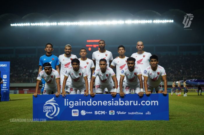 Skuad PSM Makassar saat menghadapi PSS Sleman di Liga 1 2022-2023.