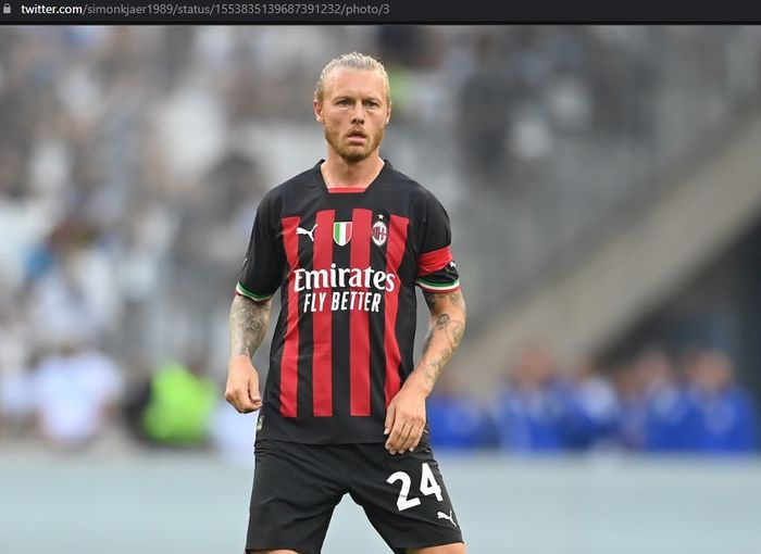 Bek gaek AC Milan, Simon Kjaer.