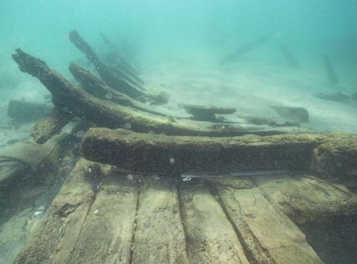 Analisis terhadap beberapa puing mengungkapkan bahwa kayu dari kapal tersebut berasal dari Turki.