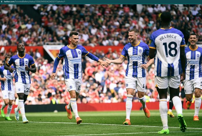 Pascal Gross menjadi momok bagi Manchester United pada laga pembuka Liga Inggris 2021-2022.