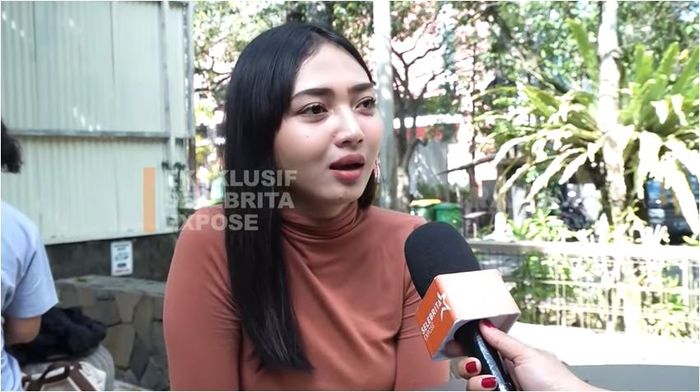 Riesca Rose Ngaku Sempat Tinggal Serumah dengan Sule, Bikin Nathalie Holscher Naik Pitam, Akhirnya Terbongkar Hubungan Keduanya.