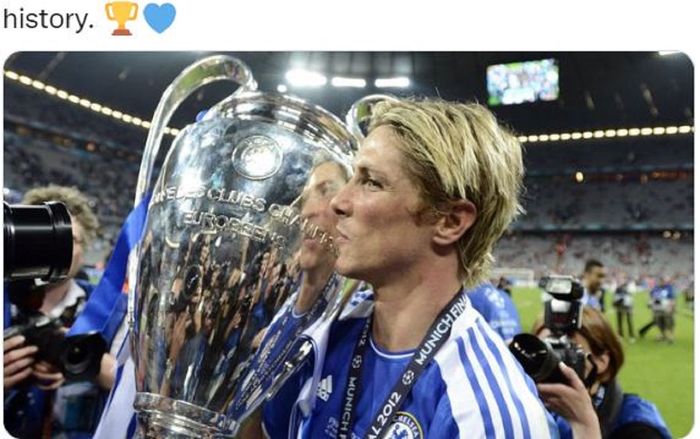 Fernando Torres saat memenangkan trofi Liga Champions bersama Chelsea musim 2011-2012.