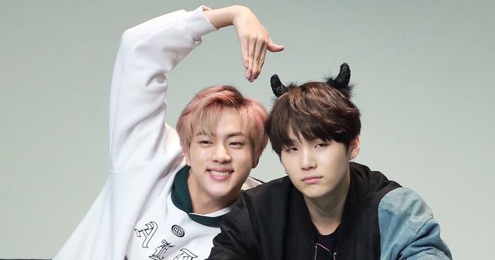 Suga dan Jin BTS   