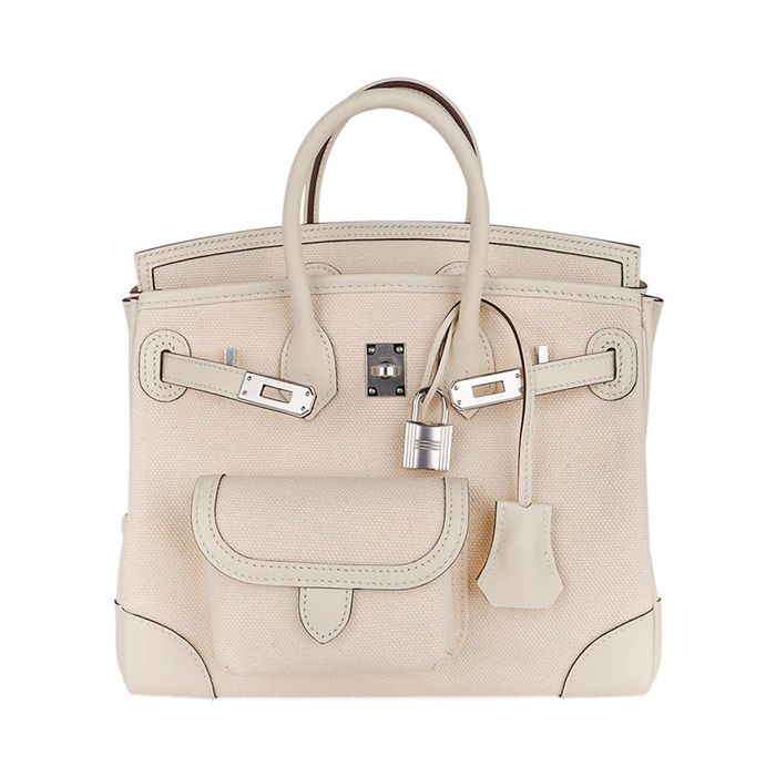 Jenis tas Hermes Birkin Cargo yang dimiliki oleh Syahrini dan Ririn Ekawati.