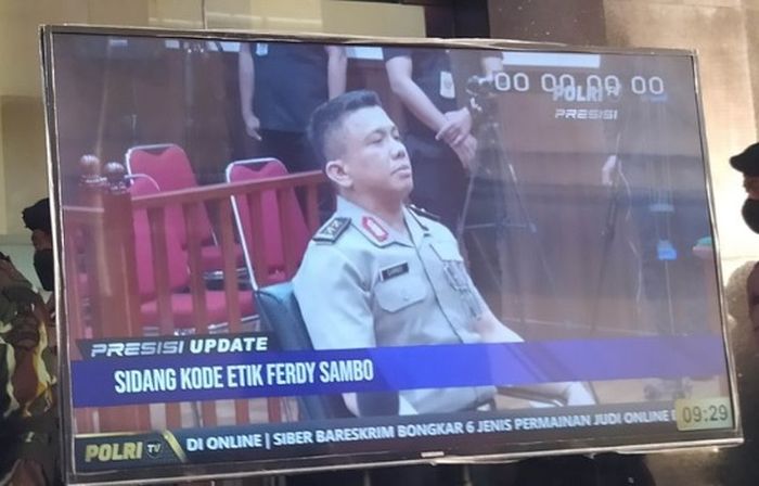 Penampilan Ferdy Sambo di sidang kode etik Ferdy Sambo. 
