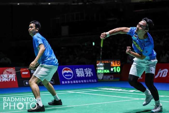 Aksi Mohammad Ahsan/Hendra Setiawan pada babak perempat final Kejuaraan Dunia 2022, Jumat (26/8/2022)