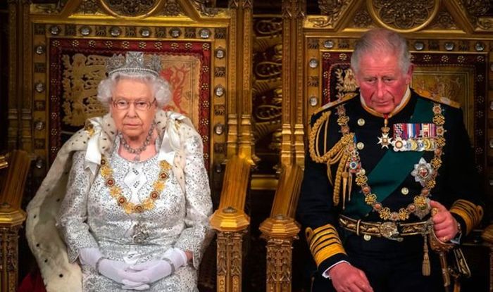 Ratu Elizabeth II dan Pangeran Charles