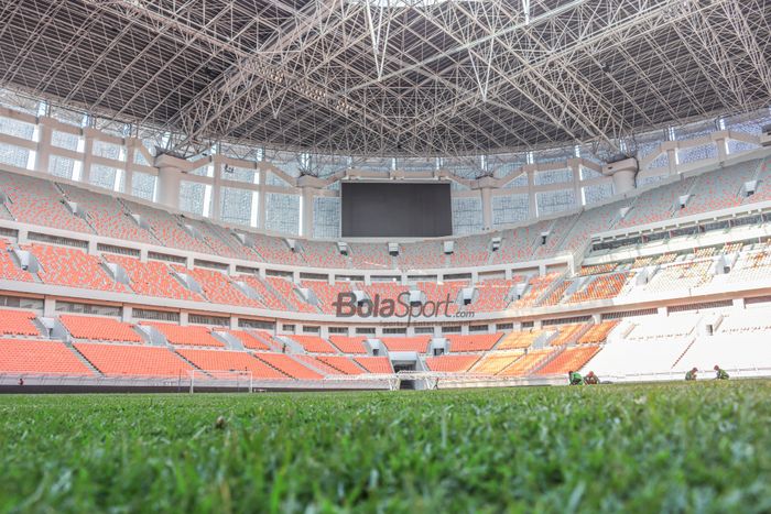 Suasana bagian dalam stadion JIS (Jakarta Internasional Stadium) pada 12 September 2022.
