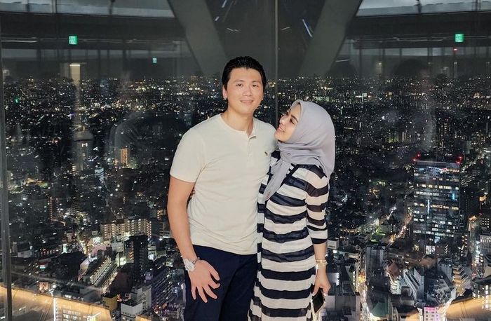 Syahrini dan Reino Barack