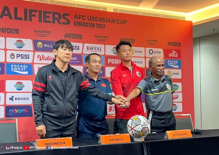 Sesi jumpa pers jelang laga pembuka Kualifikasi Piala Asia U-202 2023.