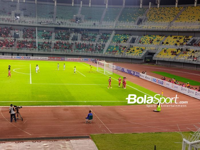 Striker timnas U-19 Indonesia, Hokky Caraka berselebrasi usai mencetak gol ke Timor Leste di Kualifikasi Piala Asia U-20 2023 di Stadion Gelora  Bung Tomo (GBT), Rabu (14/9/2022).