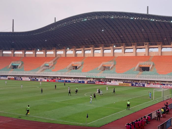 Suasana laga pekan ke-10 Liga 1 2022-2023 antara Persikabo 1973 vs PSS Sleman di Stadion Pakansari, Cibinong, Bogor, Kamis (15/9/2022).