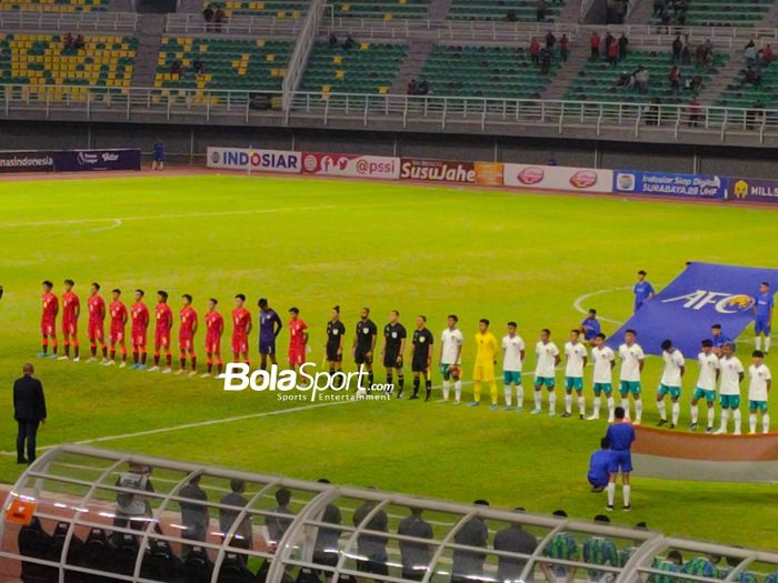 Suasana laga timnas U-20 Indonesia Vs Hong Kong di Stadion Gelora Bung Tomo, Surabaya pada Jumat (16/9/2022).