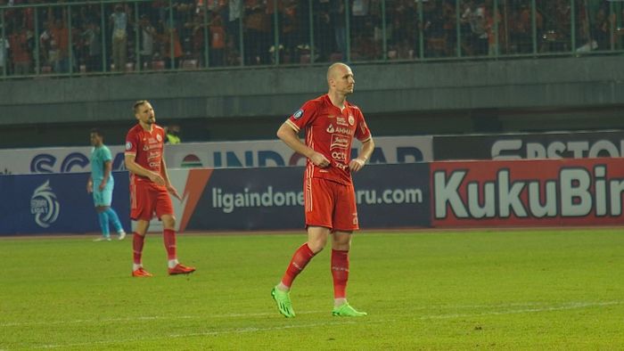 Pemain Persija Jakarta, Michael Krmencik dalam laga pekan ke-10 Liga 1 2022/2023 melawan Madura United di Stadion Candrabhaga, Bekasi, Jawa Barat, Sabtu (17/9/2022).