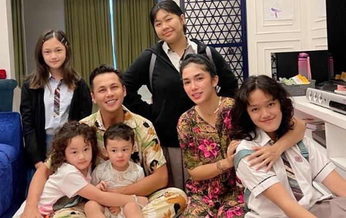 Keluarga Ussy dan Andhika