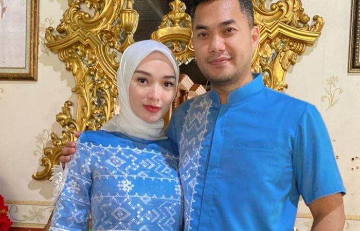 Zaskia Gotik dan Sirajuddin Mahmud