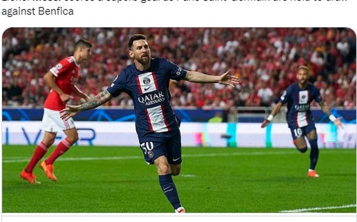 Penyerang Paris Saint-Germain, Lionel Messi, merayakan gol ke gawang Benfica dalam laga Grup H Liga Champions di Stadion da Luz, Rabu (5/10/2022).