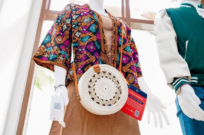 Tas rotan Kampung Souvenir