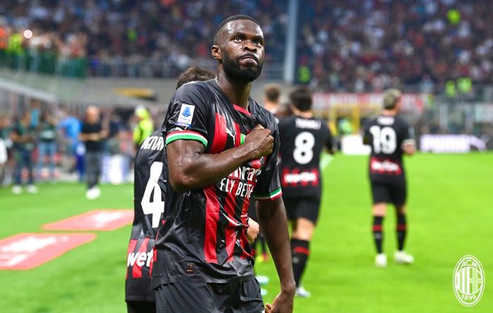 Fikayo Tomori siap kembali jadi starter dalam laga AC Milan vs Newcastle United di matchday 1 Liga Champions 2023-2024.