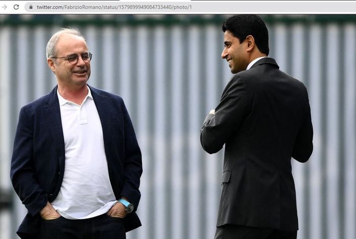 Direktur PSG, Luis Campos (kiri), bersama dengan presiden PSG, Nasser Al-Khelaifi (kanan).