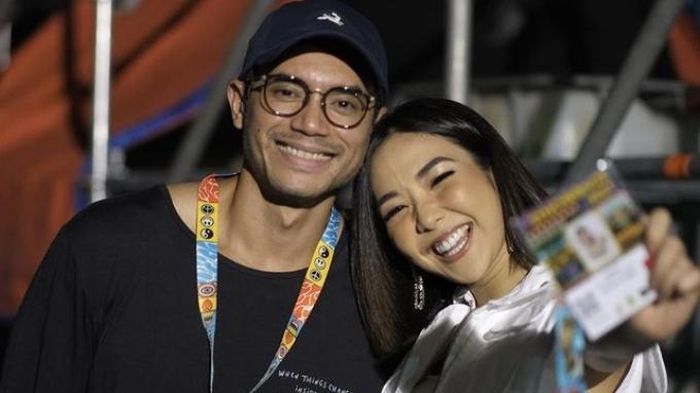 Rino Soedarso dan Gisel konser bareng