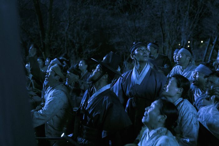 Adegan dalam drama 'Kingdom'