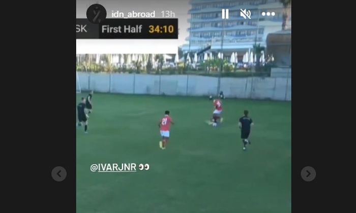 Aksi roulette yang dilakukan Ivar Jenner dalam laga timnas Indonesia U-20 kontra Baerum SK (11/11/2022). 